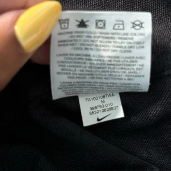 Nike Black Slim Fit Zip Up Thumbhole Hoodie Women’s Medium - Picture 6 of 7